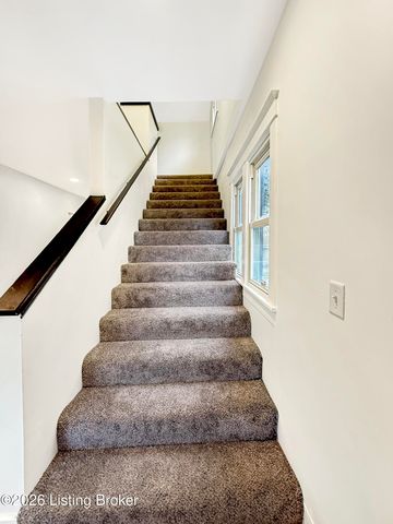 237 Glendora Ave, Louisville, KY 40212