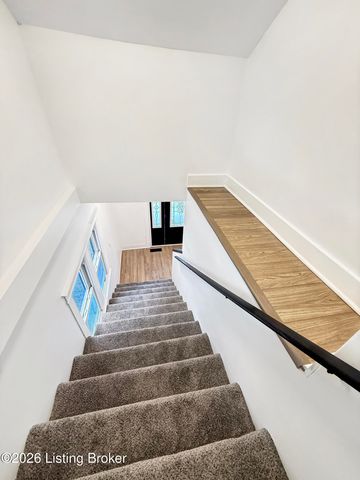 237 Glendora Ave, Louisville, KY 40212