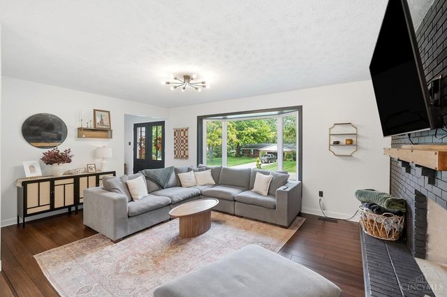 8148 Lake Shore Drive, West Chester, OH 45069