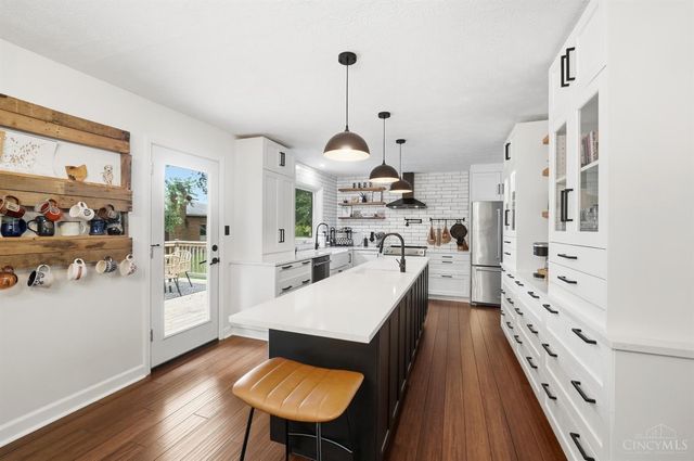8148 Lake Shore Drive, West Chester, OH 45069