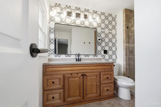 8148 Lake Shore Drive, West Chester, OH 45069