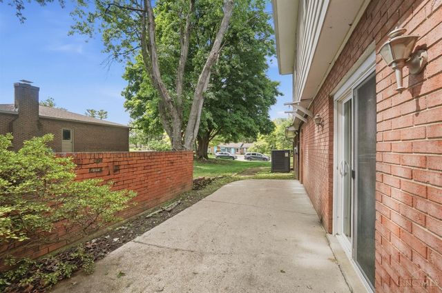 8148 Lake Shore Drive, West Chester, OH 45069
