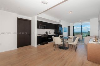 398 NE 5TH 4118, Miami, FL 33132