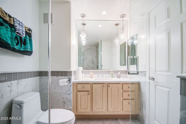 435 W RIO SALADO Parkway 208, Tempe, AZ 85281