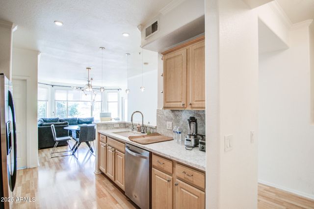 435 W RIO SALADO Parkway 208, Tempe, AZ 85281