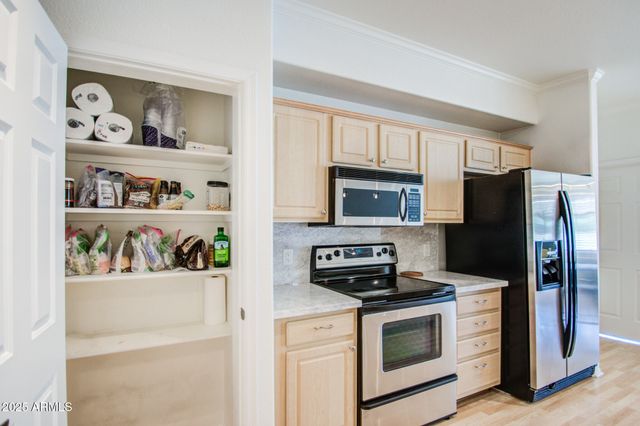 435 W RIO SALADO Parkway 208, Tempe, AZ 85281