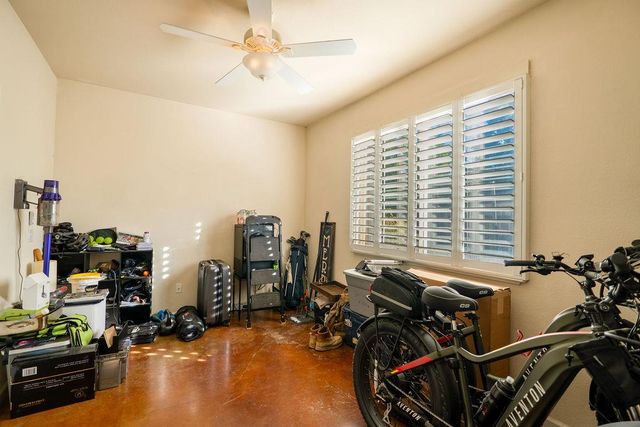 24 Grand Fir Dr, Lodi, CA 95242