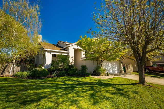 24 Grand Fir Dr, Lodi, CA 95242