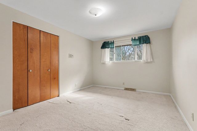 2817 Canterbury Drive, Midland, MI 48642