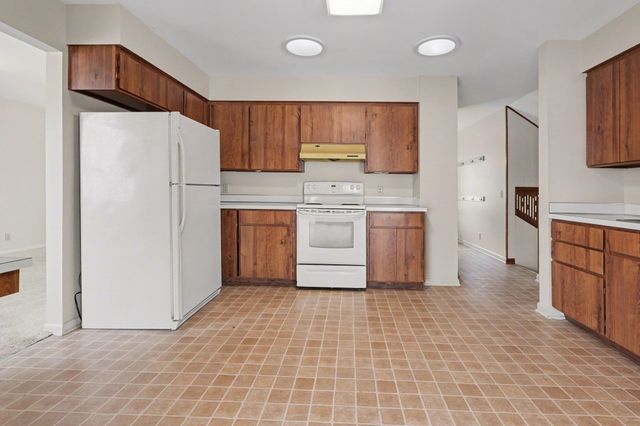 2817 Canterbury Drive, Midland, MI 48642