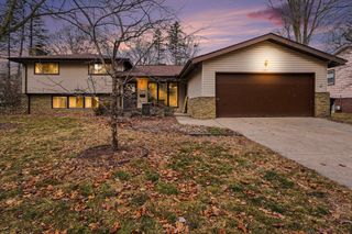 2817 Canterbury Drive, Midland, MI 48642