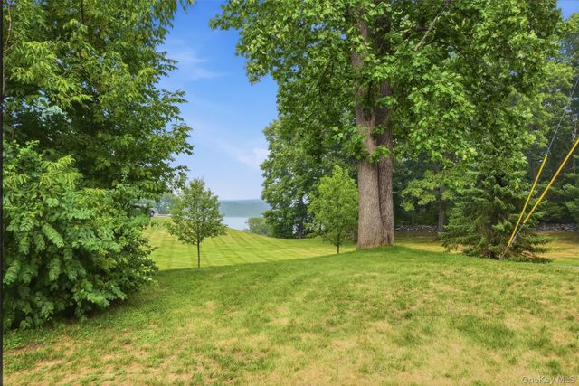 4 Seneca Lane, Milton, NY 12547