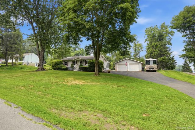 4 Seneca Lane, Milton, NY 12547