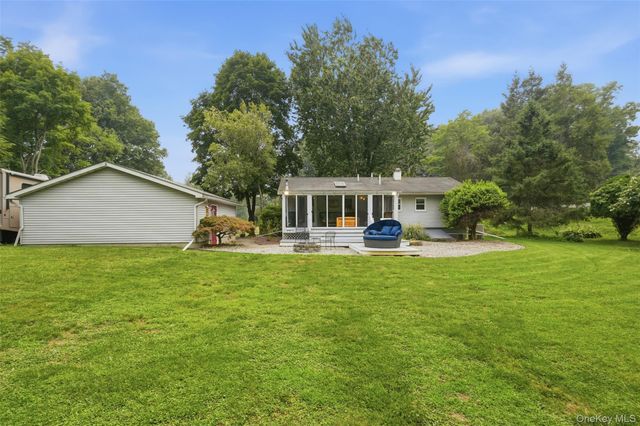 4 Seneca Lane, Milton, NY 12547