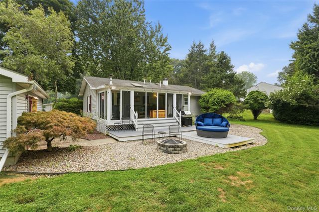 4 Seneca Lane, Milton, NY 12547