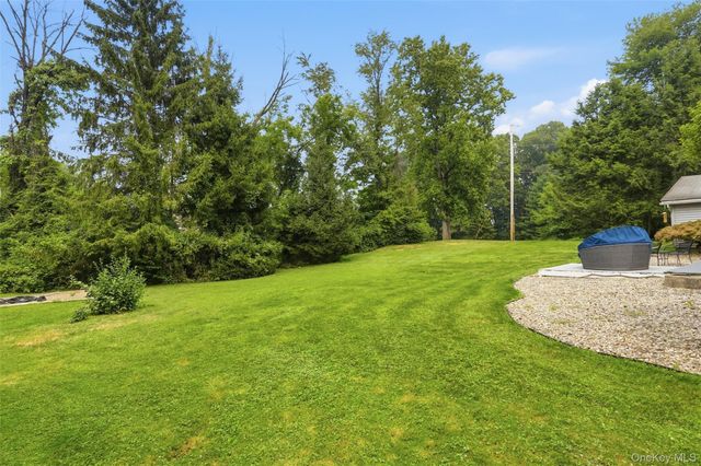4 Seneca Lane, Milton, NY 12547