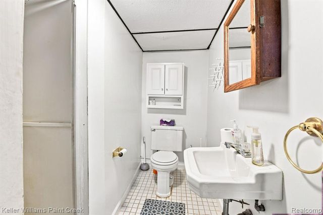 32329 Susilane Street, Roseville, MI 48066