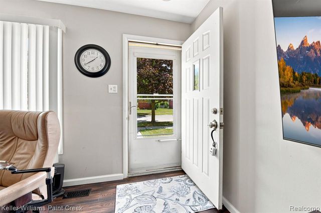 32329 Susilane Street, Roseville, MI 48066