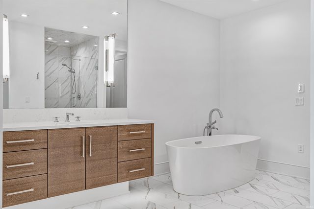 202 W Berry St Ste 710, Fort Wayne, IN 46802