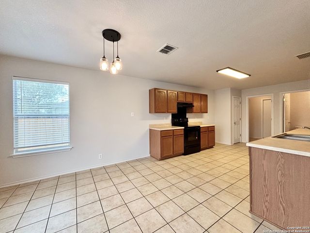 2715 Moon Rock, Converse, TX 78109