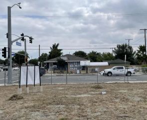 796 Philadelphia, Pomona, CA 91766