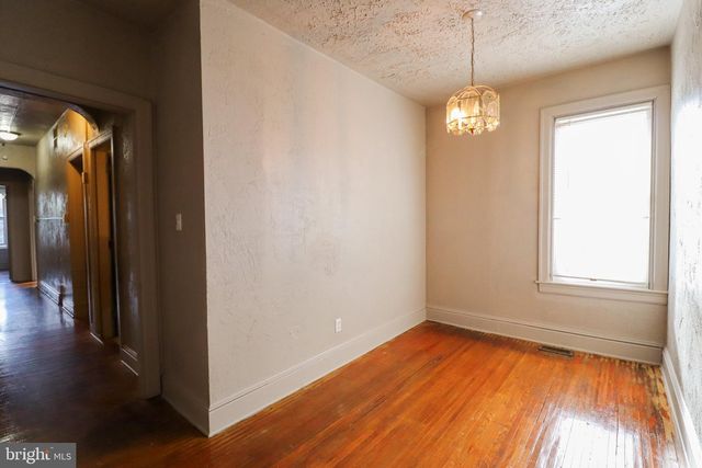1307 W MARKET ST, York, PA 17404