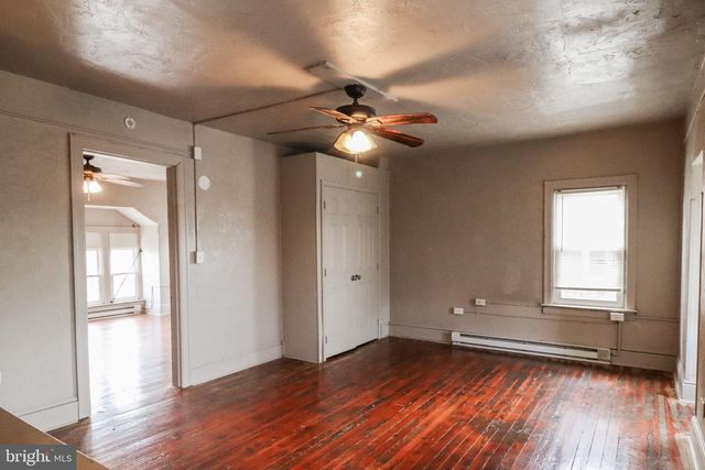 1307 W MARKET ST, York, PA 17404
