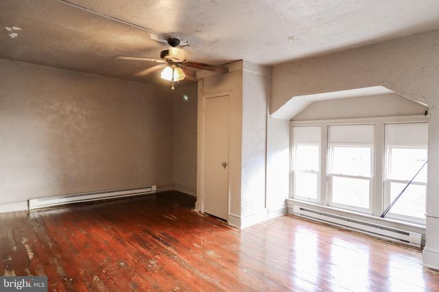 1307 W MARKET ST, York, PA 17404