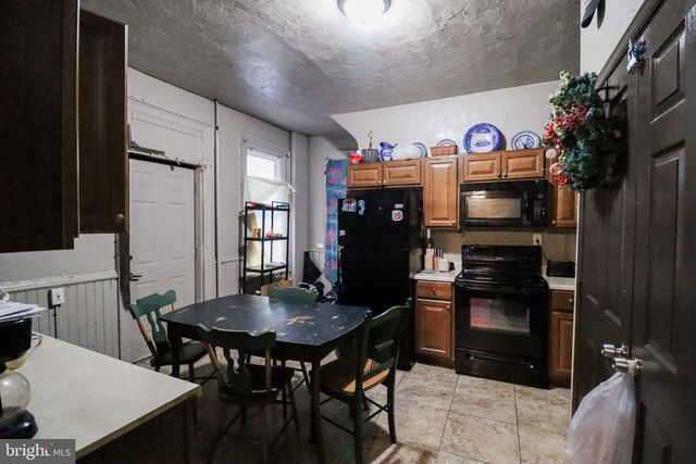 1307 W MARKET ST, York, PA 17404