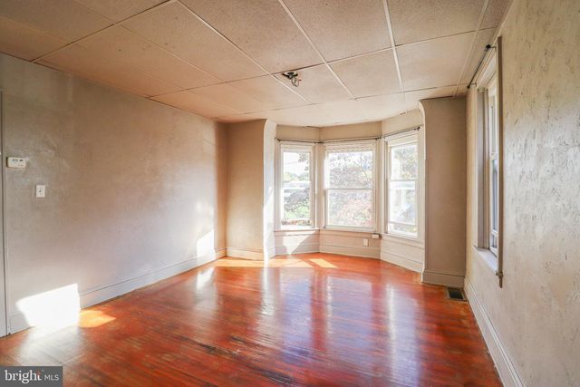 1307 W MARKET ST, York, PA 17404