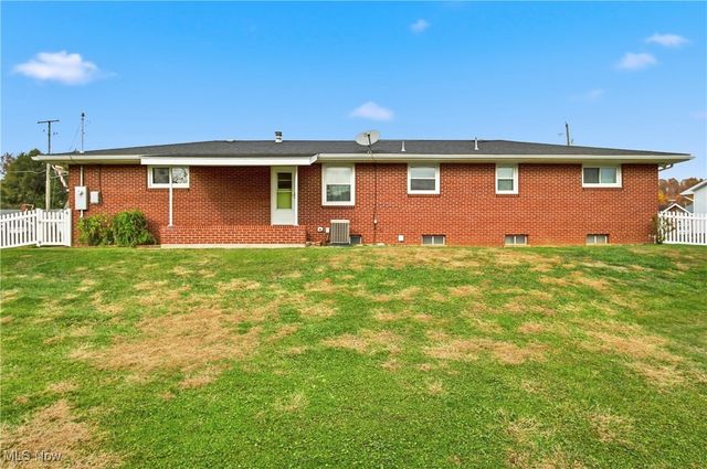 310 Elm Street, Duncan Falls, OH 43734