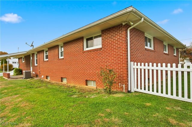 310 Elm Street, Duncan Falls, OH 43734