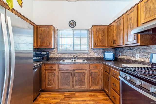 3626 Three Oaks Drives, Fort Wayne, IN 46809