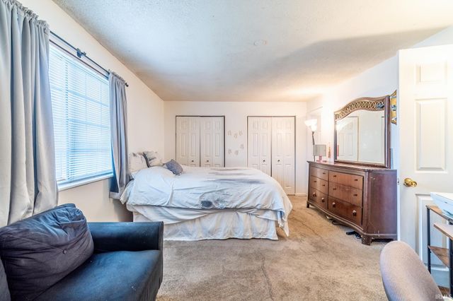 3626 Three Oaks Drives, Fort Wayne, IN 46809