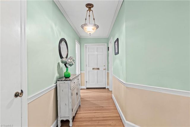 2605 Loch Drive, Winston-salem, NC 27106