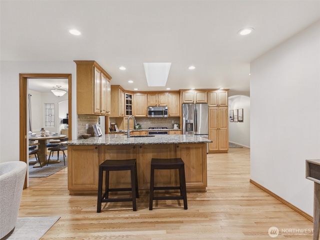 18903 NE 165th Place, Woodinville, WA 98072