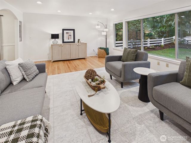 18903 NE 165th Place, Woodinville, WA 98072