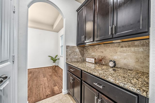1806 Oak View Lane, Pearland, TX 77581