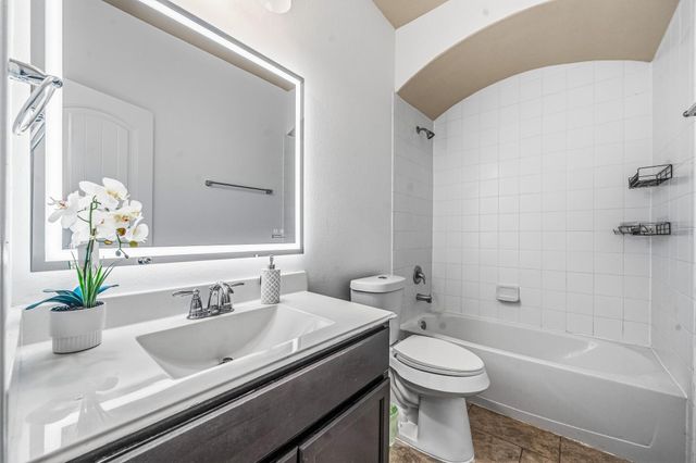 1806 Oak View Lane, Pearland, TX 77581