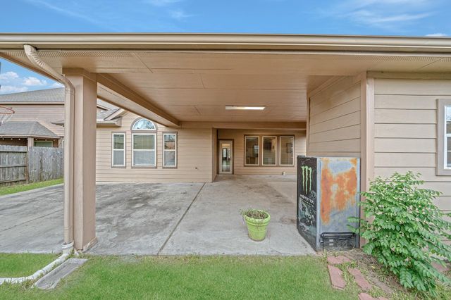 1806 Oak View Lane, Pearland, TX 77581
