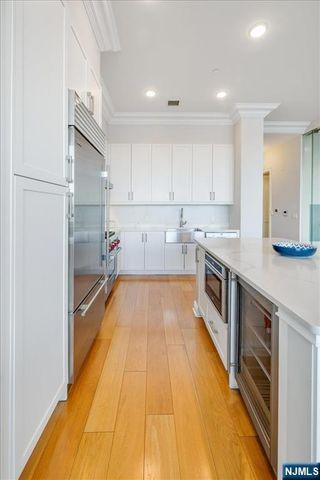 3 Somerset 113, Edgewater, NJ 07020
