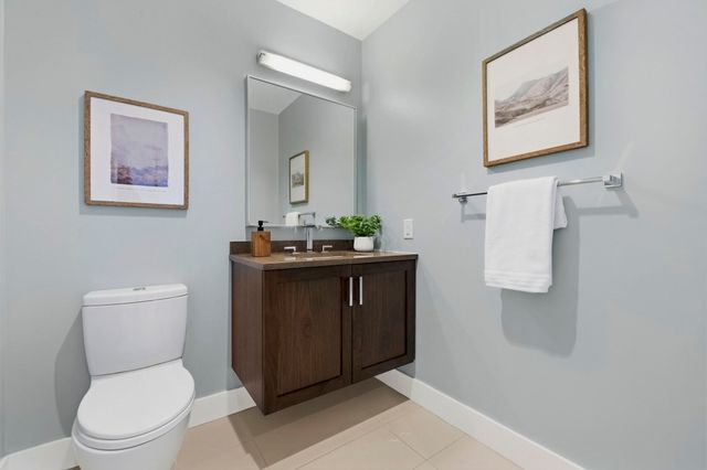 32 Traveler Street 303, Boston, MA 02118