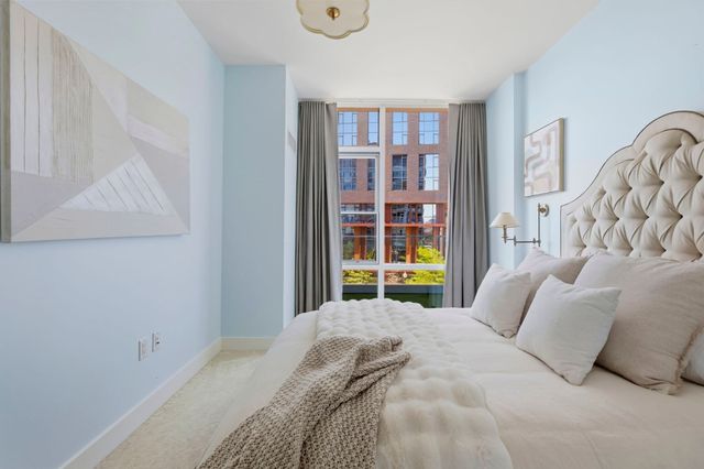 32 Traveler Street 303, Boston, MA 02118