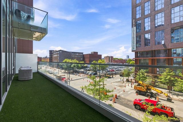 32 Traveler Street 303, Boston, MA 02118