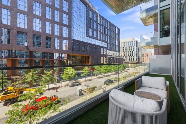 32 Traveler Street 303, Boston, MA 02118