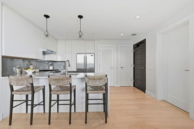 32 Traveler Street 303, Boston, MA 02118