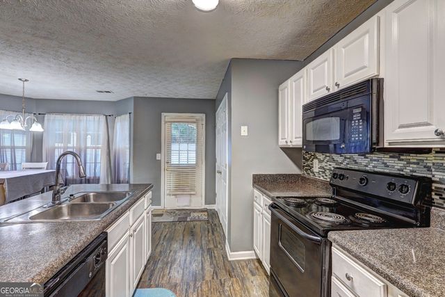 8424 Carlington Lane, Jonesboro, GA 30236