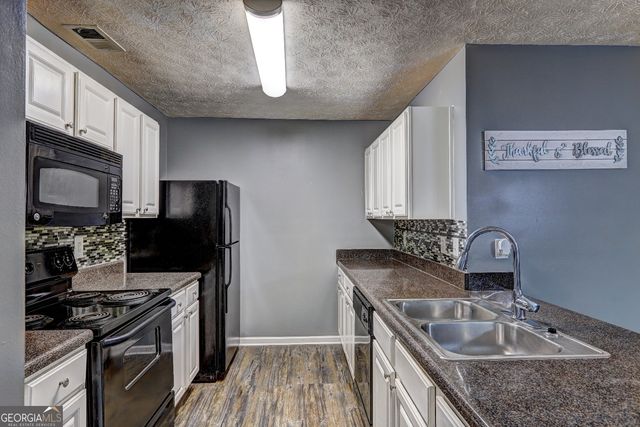 8424 Carlington Lane, Jonesboro, GA 30236