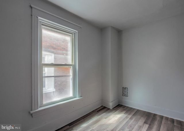 1825 BOAS ST, Harrisburg, PA 17103