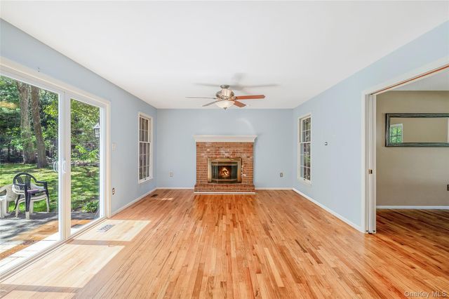 4 Carol Court, Mount Sinai, NY 11766